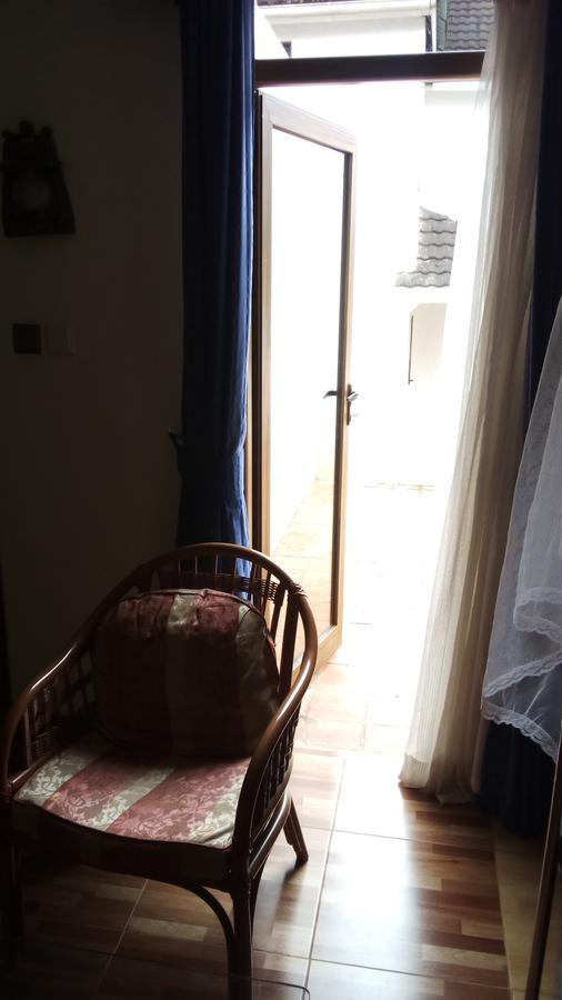 White Horse Inn Kabale Esterno foto