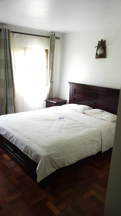 White Horse Inn Kabale Esterno foto